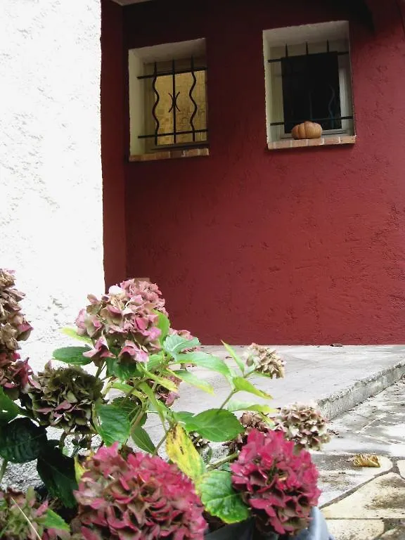 Bed and Breakfast La Colombiere Grasse 0*,  Frankreich