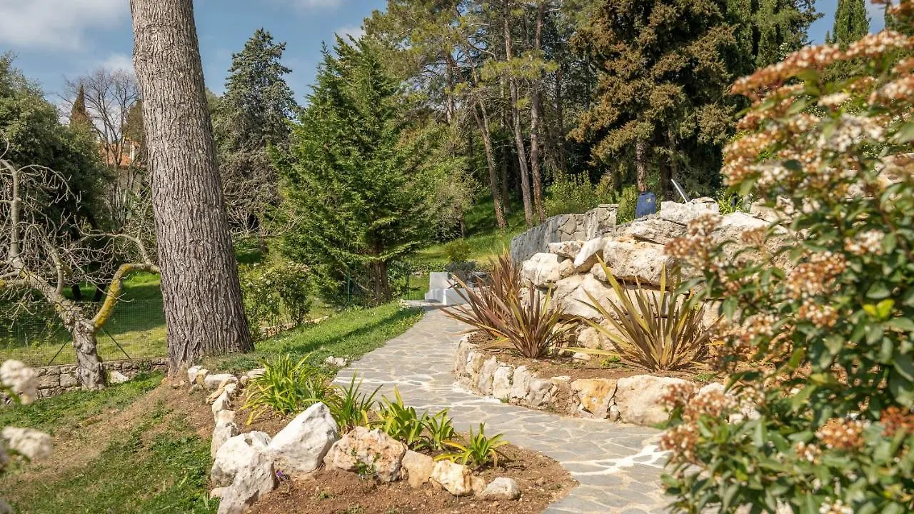 La Colombiere Bed & Breakfast Grasse