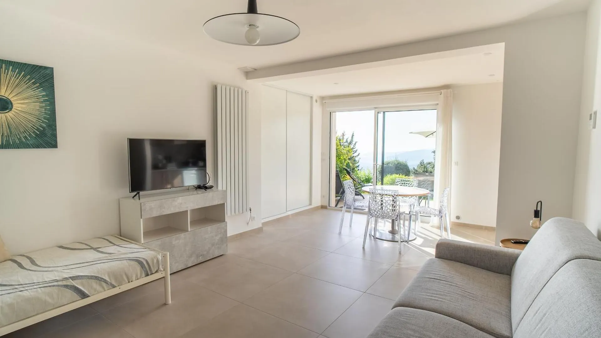 Bed and Breakfast La Colombiere Grasse 0*,